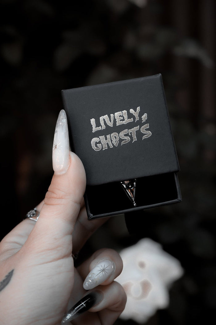 box for a gothic victorian ring