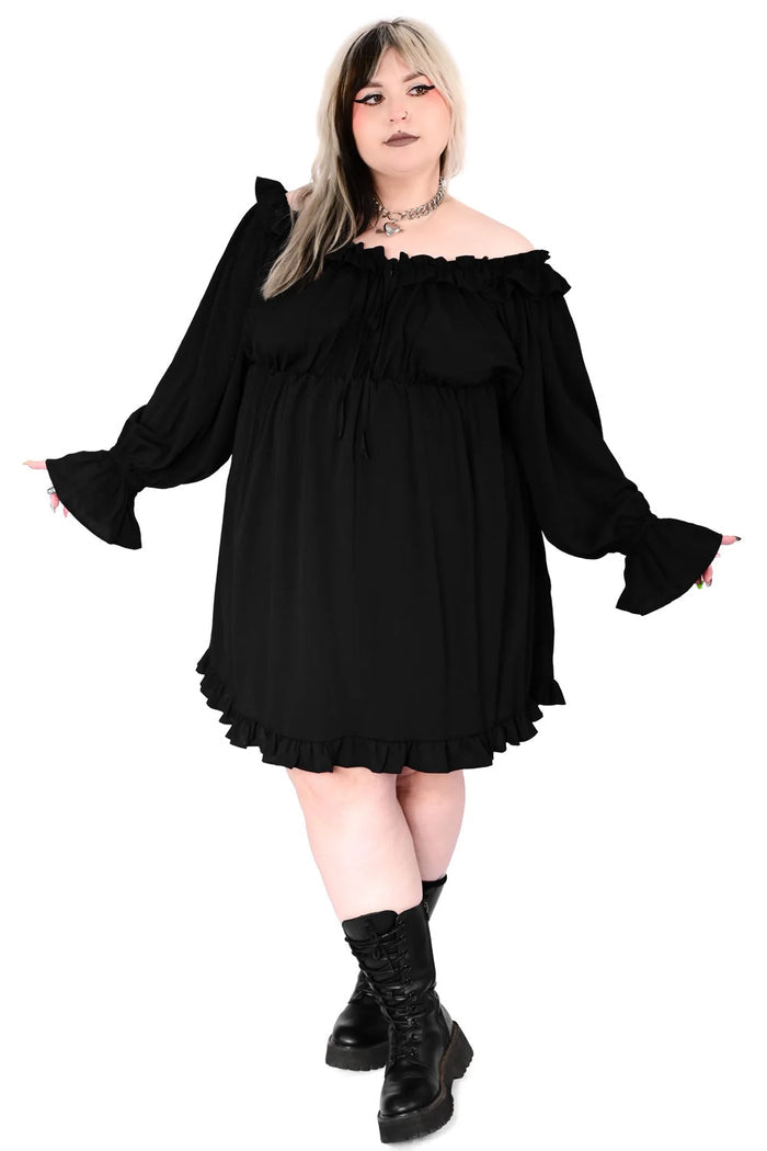 witchy black dress made of lightweight crinkle viscose