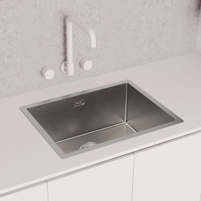 Lifestyle 2 Fienza Kaya Round Taps Squareline Wall Outlet Set Matte White 338105MW-LF - The Blue Space