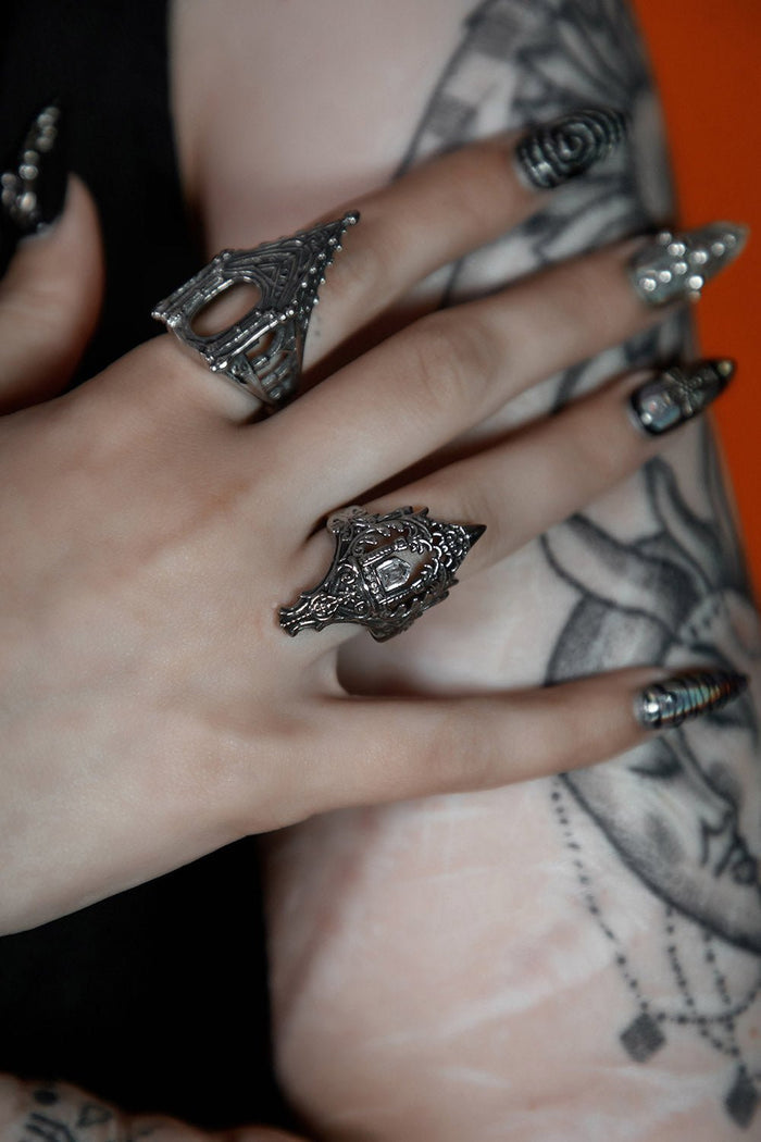 Gloomstone Ring - jewelry - VampireFreaks - Lively Ghosts