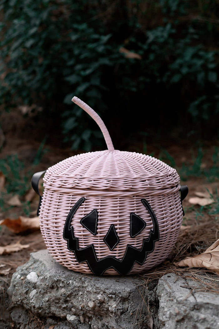 pumpkin jack-o-lantern pink wicker picnic basket