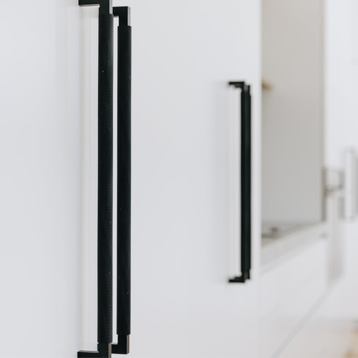 Lifestyle 1 Iver Brunswick 320mm Cabinet Pull Handle Matte Black 22131 - The Blue Space