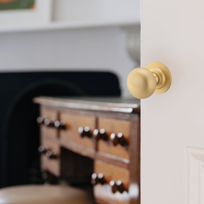 Lifestyle Iver Cambridge Knob Round Rose Entrance Kit with Separate High Security Lock Brushed Brass 0252KENTR60KT - The Blue Space