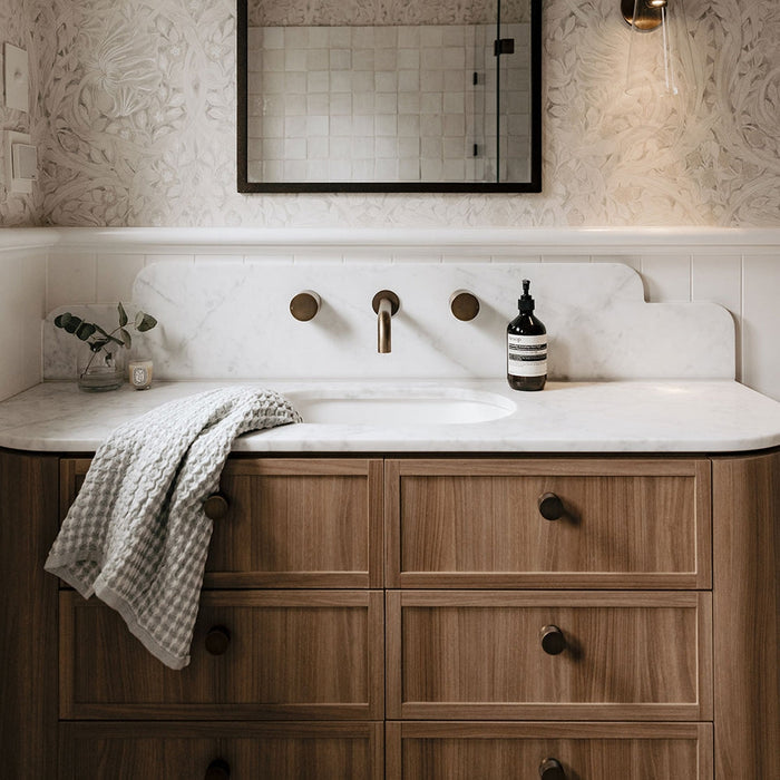 Momo Belgravia Knurled Knob Bronze in country style bathroom - the Blue Space