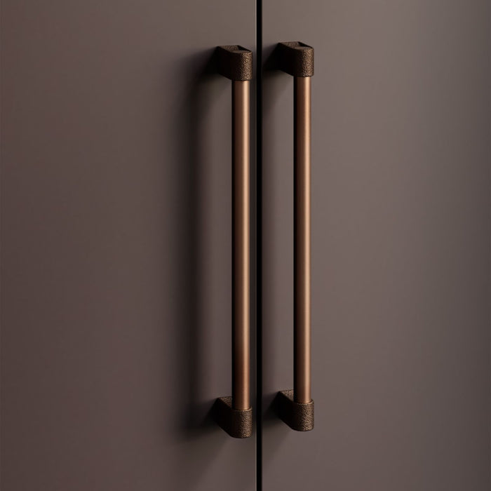 Lifestyle Momo Handles Casey Big Handle Matte Bronze CSY0701.416.MBZ - The Blue Space