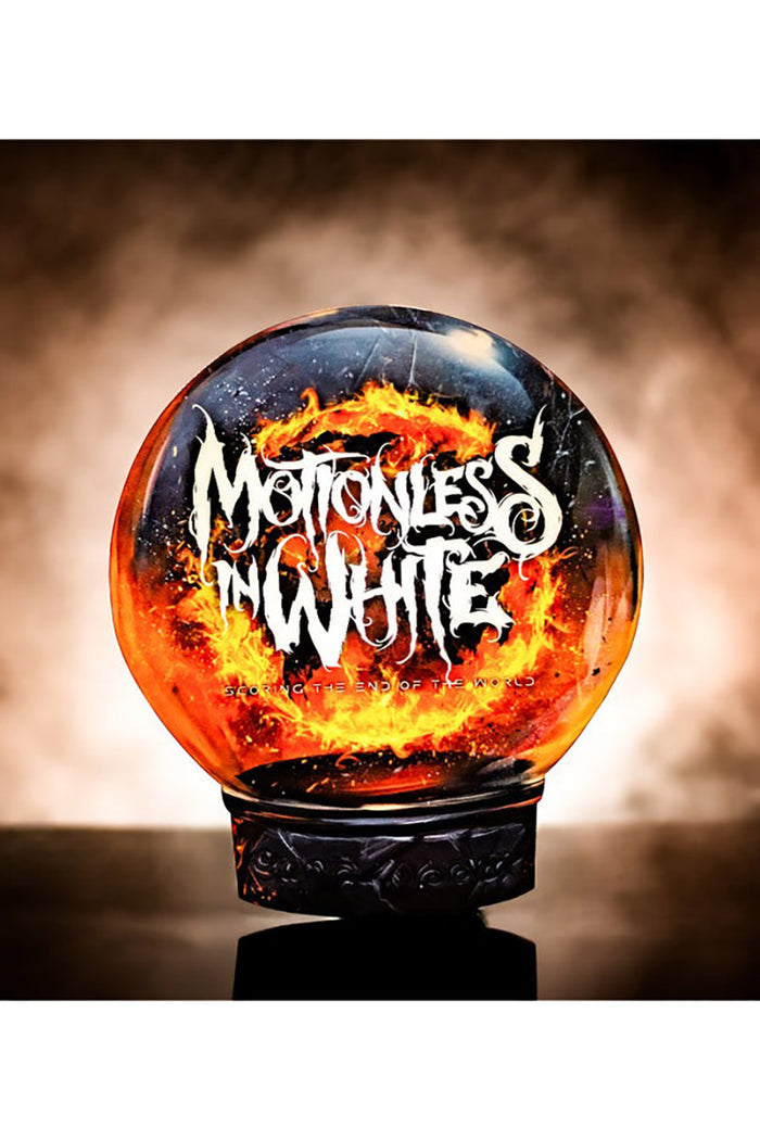 emo motionless in white makeup palette