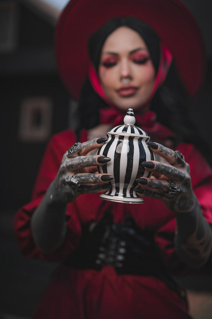 gothic striped sugar cube container