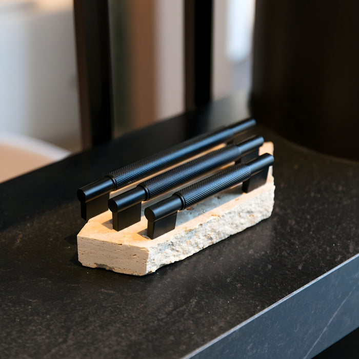 Size Turner Hastings Sassari 128mm Pull Handle Matte Black SA128CB-MB - The Blue Space