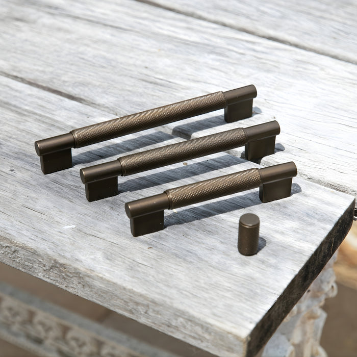 Variations Turner Hastings Sassari 160mm Pull Handle English Bronze SA160CB-EB - The Blue Space