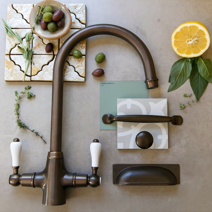 Range Turner Hastings Tutto 160mm Pull Handle English Bronze TU160CB-EB - The Blue Space