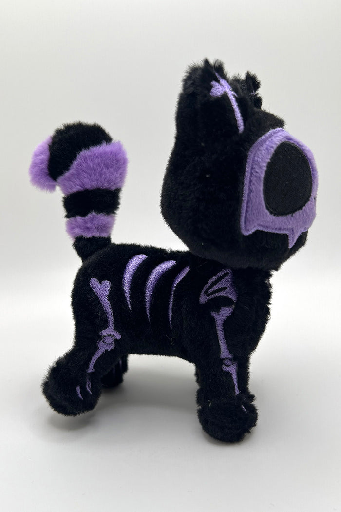 gothic skeleton cat keychain