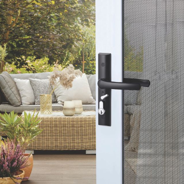 Lifestyle Yale Quattro Hinged Security Door Lock Brown Y8104PRMDP- The Blue Space